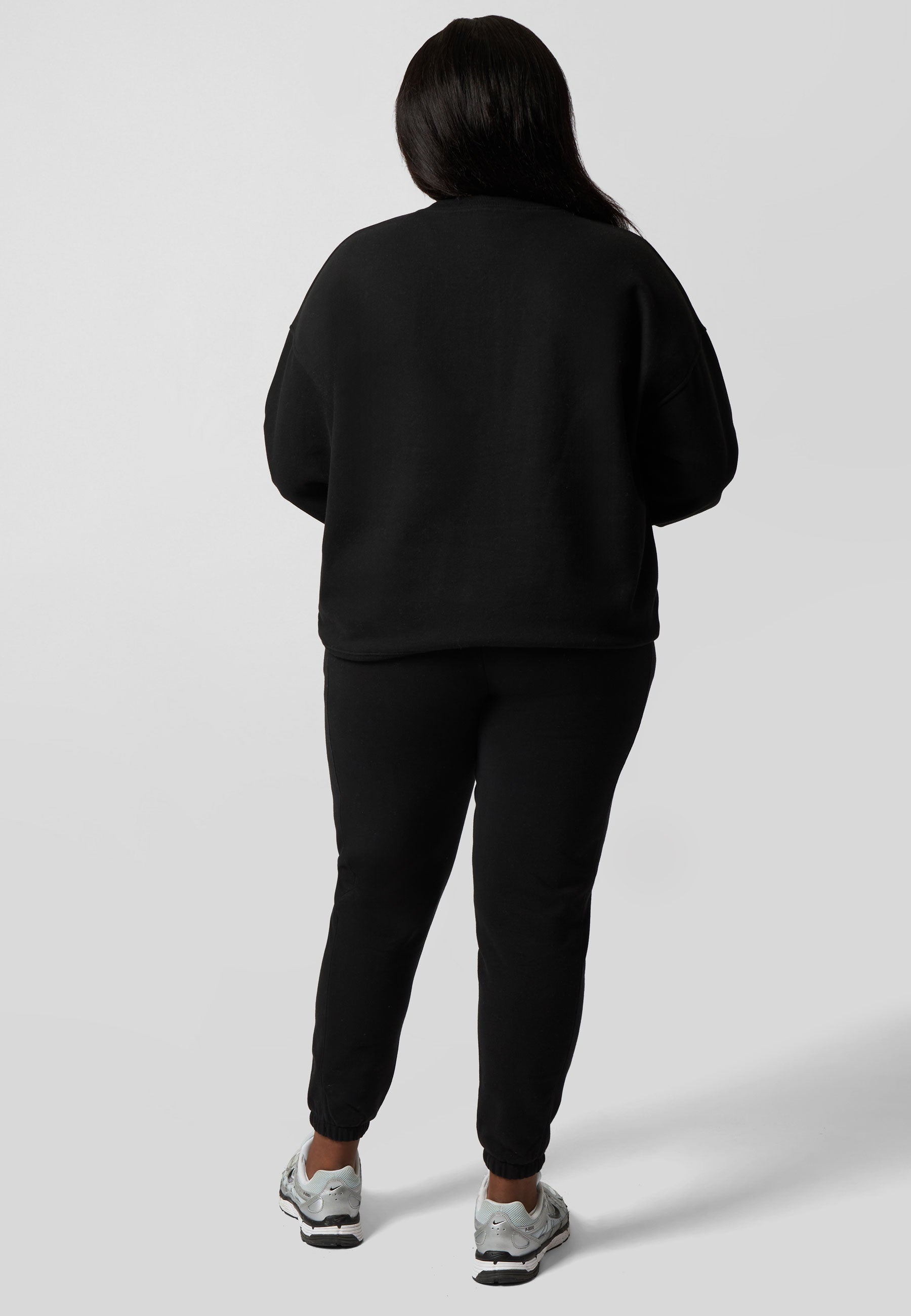 Essential Oversized Sweatshirt - Black