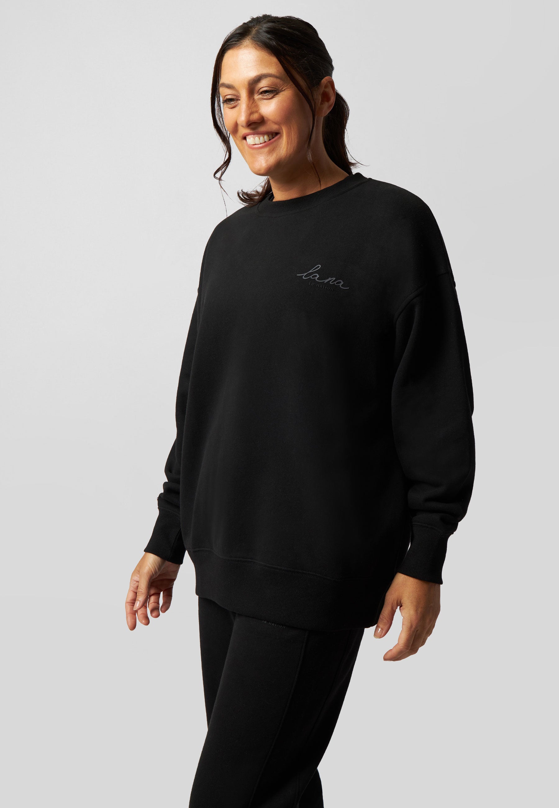 EssentialOversizedSweatshirt-Black-LAN438-6.jpg