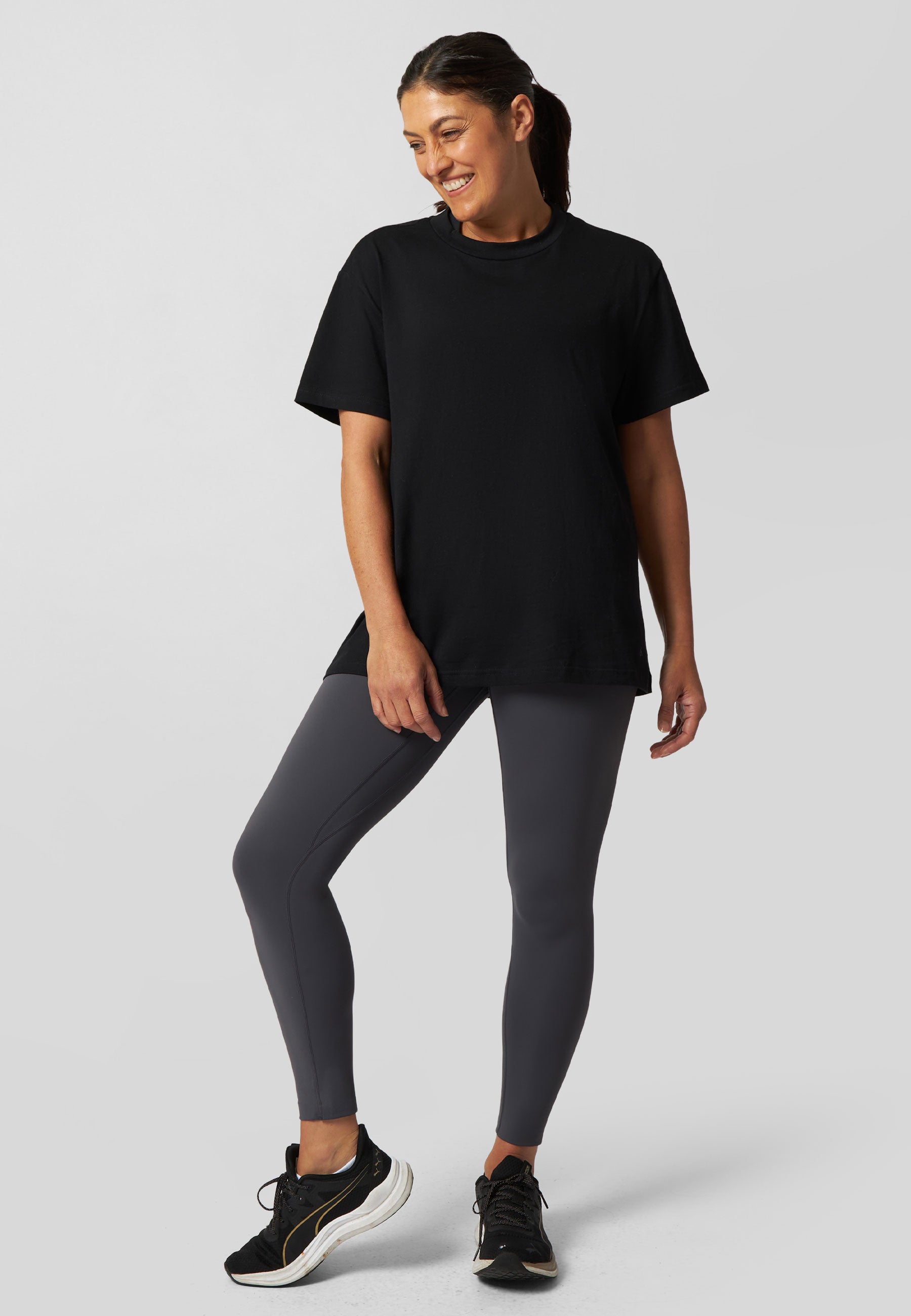 EssentialRelaxedFitTShirt-Black4.jpg